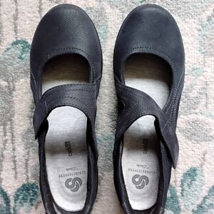 Clark's Leather Cloudsteppers size 7 1/2 Black